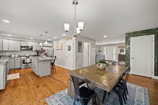 738 Hicks St, Fall River, MA 02724 - Photo 16