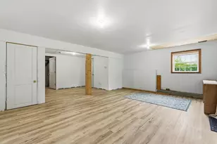 27 Fountain St, Orange, MA 01364 - Photo 22