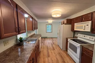 1050 Flat Hill Rd, Lunenburg, MA 01462 - Photo 8