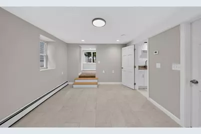 69 Pitcairn St, Revere, MA 02151 - Photo 32