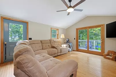 4 Loring St, Auburn, MA 01501 - Photo 18