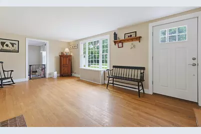 4 Loring St, Auburn, MA 01501 - Photo 4