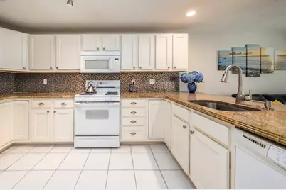 2 Mainsail Cir #70, Mashpee, MA 02649 - Photo 8