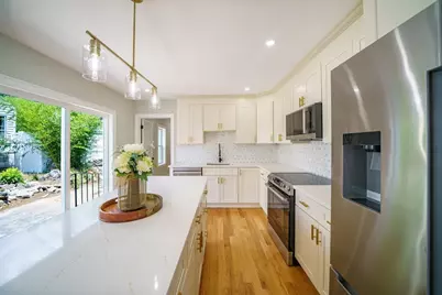 124 Magoun Ave, Brockton, MA 02301 - Photo 4