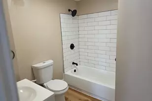 184 King St, Springfield, MA 01109 - Photo 14