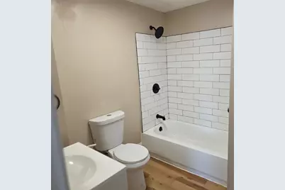 184 King St, Springfield, MA 01109 - Photo 14