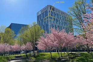 2 Earhart, Cambridge, MA 02141 - Photo 10