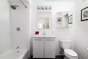 2 Earhart, Cambridge, MA 02141 - Photo 8