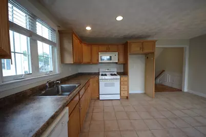 99 Manchester St #A, Lowell, MA 01852 - Photo 14