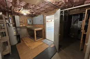 99 Manchester St, Lowell, MA 01852 - Photo 22
