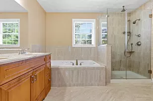 1 Lois Ln, Lynn, MA 01905 - Photo 16