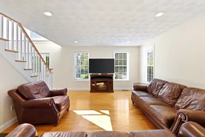 1 Lois Lane, Lynn, MA 01905 - Photo 8