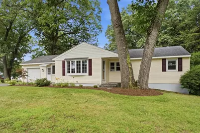 28 Intervale Rd, Springfield, MA 01118 - Photo 2