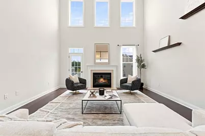 40 Phoebe St #101, Methuen, MA 01844 - Photo 2