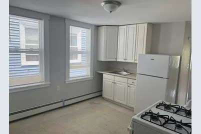 27 Warren Ave #3-3, Malden, MA 02148 - Photo 2