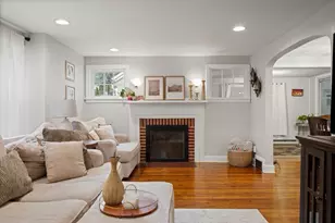 212 Emerson St, Springfield, MA 01118 - Photo 4