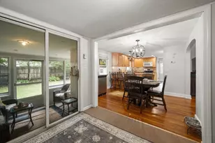 212 Emerson St, Springfield, MA 01118 - Photo 22