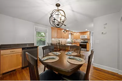 212 Emerson St, Springfield, MA 01118 - Photo 10