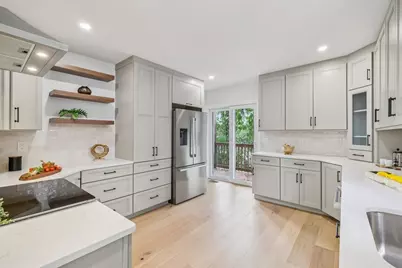34 Larch St. #1, Boston, MA 02135 - Photo 4