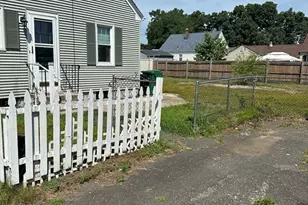 42 Clairmont Ave, Chicopee, MA 01013 - Photo 2
