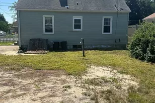 42 Clairmont Ave, Chicopee, MA 01013 - Photo 4