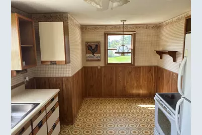 42 Clairmont Ave., Chicopee, MA 01013 - Photo 8