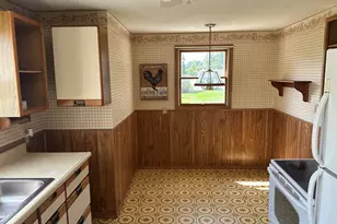 42 Clairmont Ave, Chicopee, MA 01013 - Photo 8