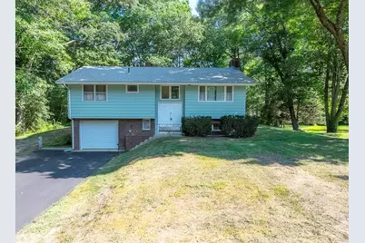 27 Brook St, Kingston, MA 02364 - Photo 1