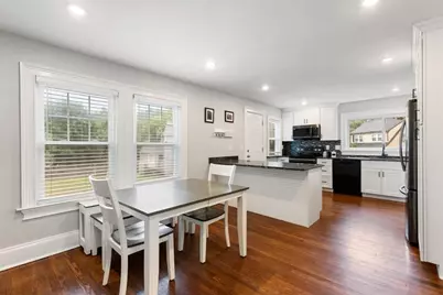 16 Elm St, Medford, MA 02155 - Photo 10