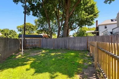16 Elm St, Medford, MA 02155 - Photo 34