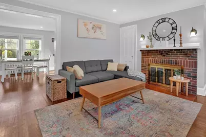 16 Elm St, Medford, MA 02155 - Photo 8