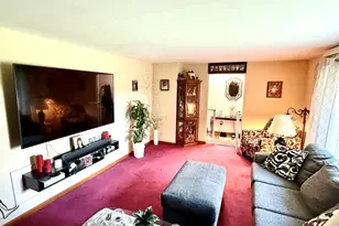 1117 Overlook Dr, Palmer, MA 01069 - Photo 8