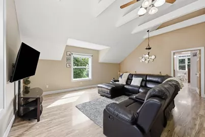 70 High St, Monson, MA 01057 - Photo 8