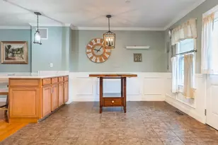 40 Winchester Ln, Fall River, MA 02721 - Photo 4