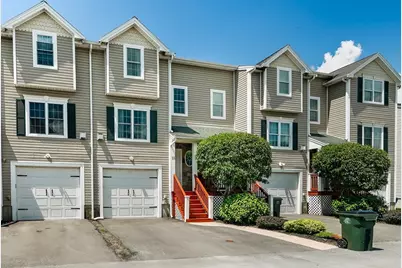 40 Winchester Ln #15, Fall River, MA 02721 - Photo 1