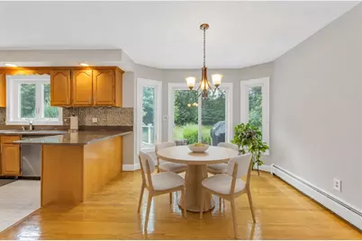 5 Strawberry Ln, Billerica, MA 01821 - Photo 8