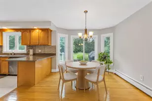 5 Strawberry Ln, Billerica, MA 01821 - Photo 8