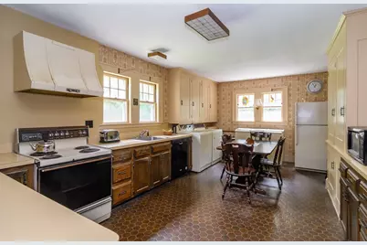 355 High St, Westwood, MA 02090 - Photo 4