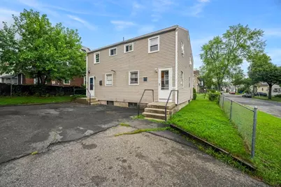 46-48 Fenwick St, Springfield, MA 01109 - Photo 4