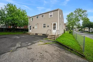 46-48 Fenwick St, Springfield, MA 01109 - Photo 4