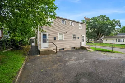 46-48 Fenwick St, Springfield, MA 01109 - Photo 6
