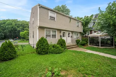 46-48 Fenwick St, Springfield, MA 01109 - Photo 2