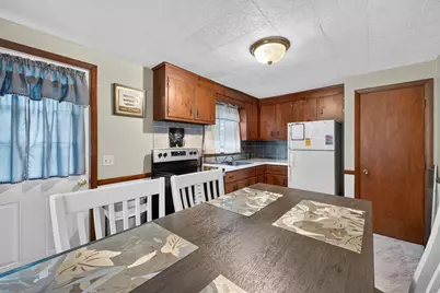 46-48 Fenwick St, Springfield, MA 01109 - Photo 8