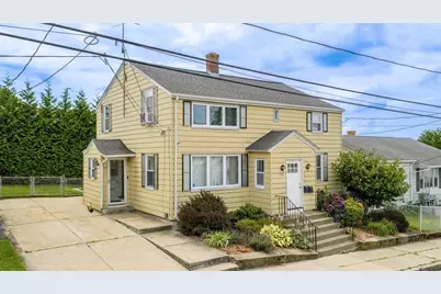 541 Woodman St, Fall River, MA 02724 - Photo 1