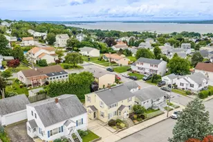 541 Woodman St, Fall River, MA 02724 - Photo 4