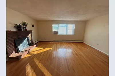 2 Bryon Rd #2, Newton, MA 02467 - Photo 6