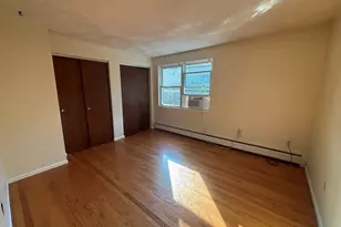 2 Bryon Rd, Newton, MA 02467 - Photo 10
