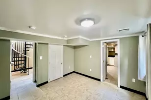 18 Rice St, Cambridge, MA 02140 - Photo 10