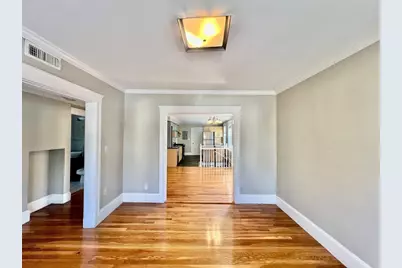 18 Rice Street #1, Cambridge, MA 02140 - Photo 2