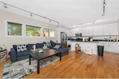24 Bay State Rd #5, Cambridge, MA 02138 - Photo 4